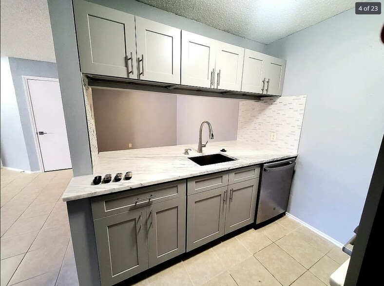 Building Photo - 5322 Medical Dr