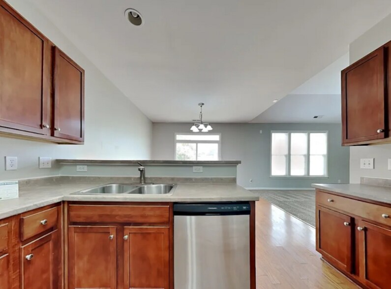 Building Photo - 160 Plott Hound Dr