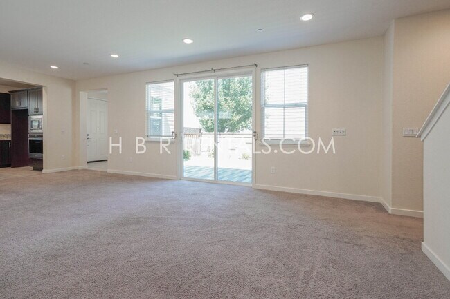 Building Photo - Modern 4-Bedroom Retreat in Mountain House...
