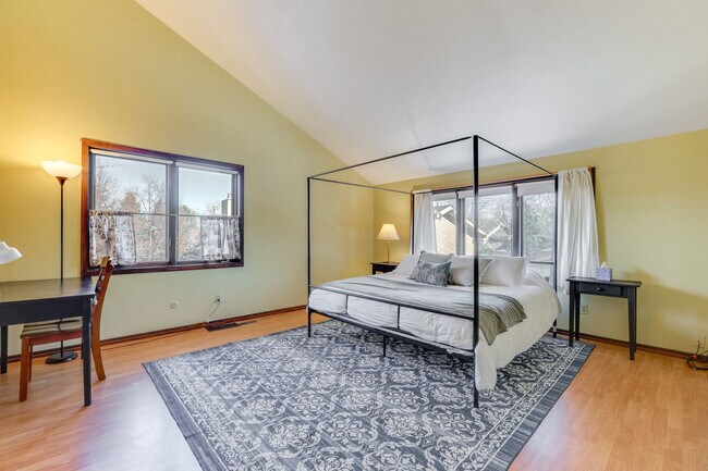 Building Photo - 1508 Harrison Ave