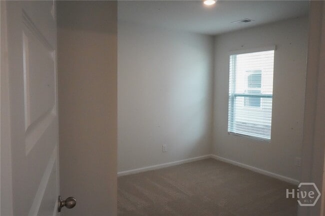 Building Photo - 422 Coconut Dr