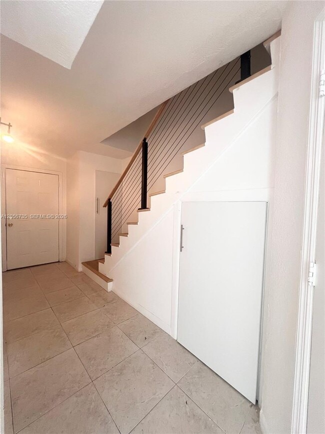 Building Photo - 3770 SW 59th Terrace