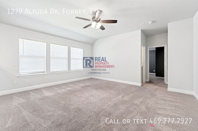 Building Photo - 1279 Altuda Dr