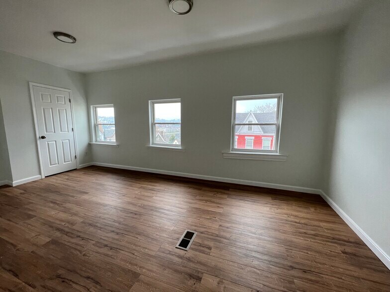 Building Photo - 3208 Juliet St