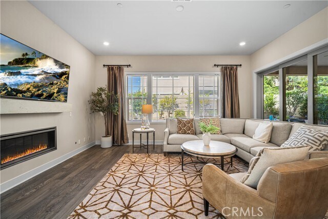 Building Photo - 64 Turnstone