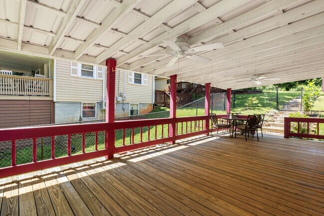 Building Photo - 513 Hiawassee Ave