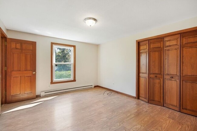 Building Photo - 26 Hunters Hill Cir