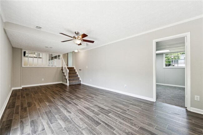 Building Photo - 2149 Indian Hill Rd