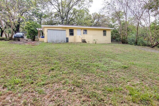 Building Photo - 228 Bonnet Ave