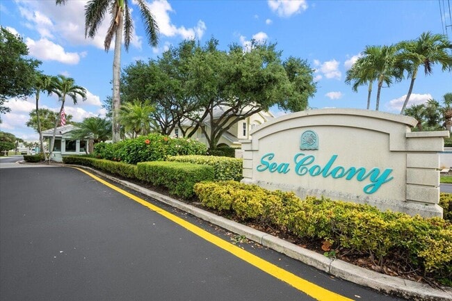 Building Photo - 301 Mainsail Cir