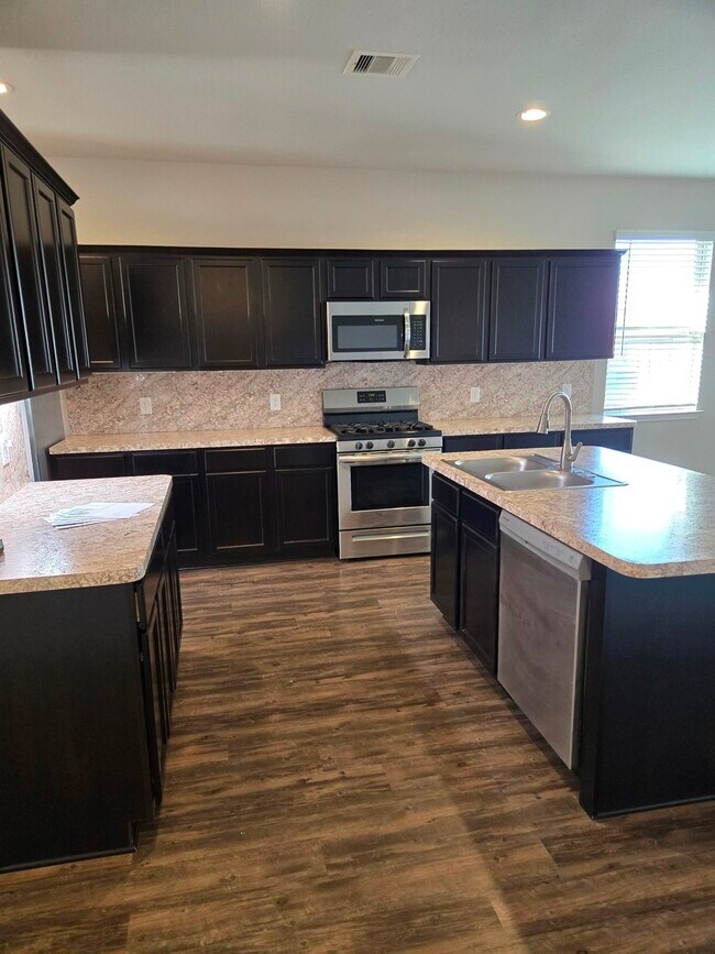 Building Photo - 5640 Rainflower Terrace Ln