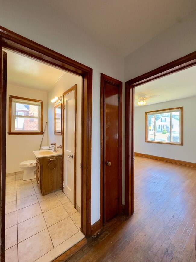 Building Photo - Charming 3 Bedroom/2 Bathroom Home in Parkville, MD!