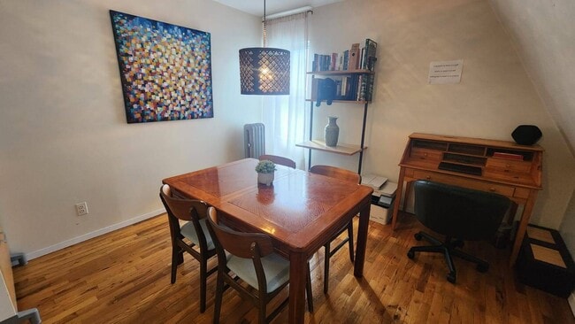 Building Photo - 1870 E 12th St