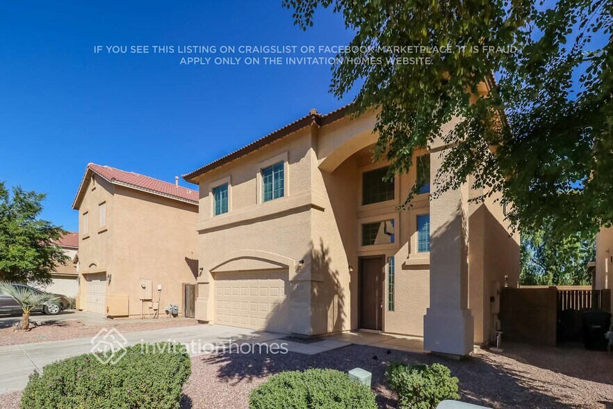 Building Photo - 1421 S 123rd Dr