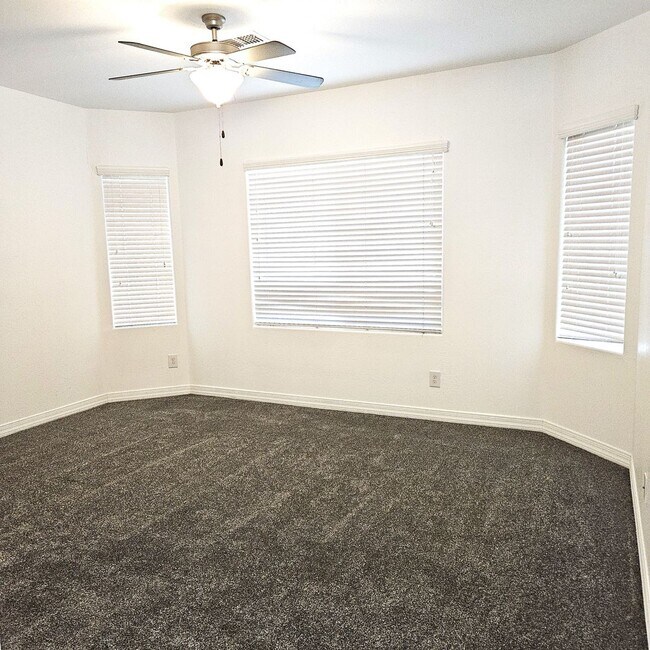 Building Photo - Custom Pool Home for Rent
