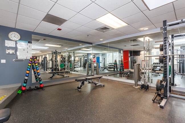 Building Photo - 910 S Michigan Ave