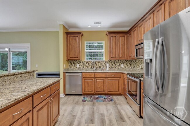 Building Photo - 130 Magnolia Dr