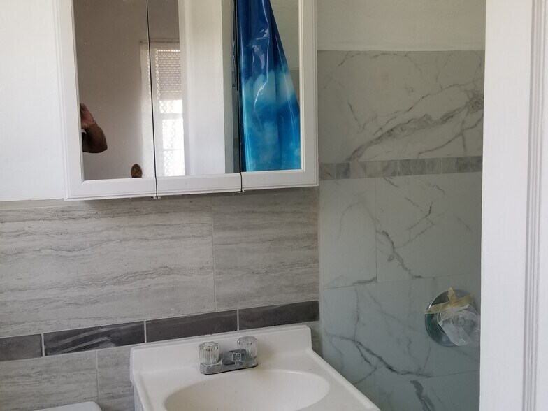 Building Photo - 110 S K St