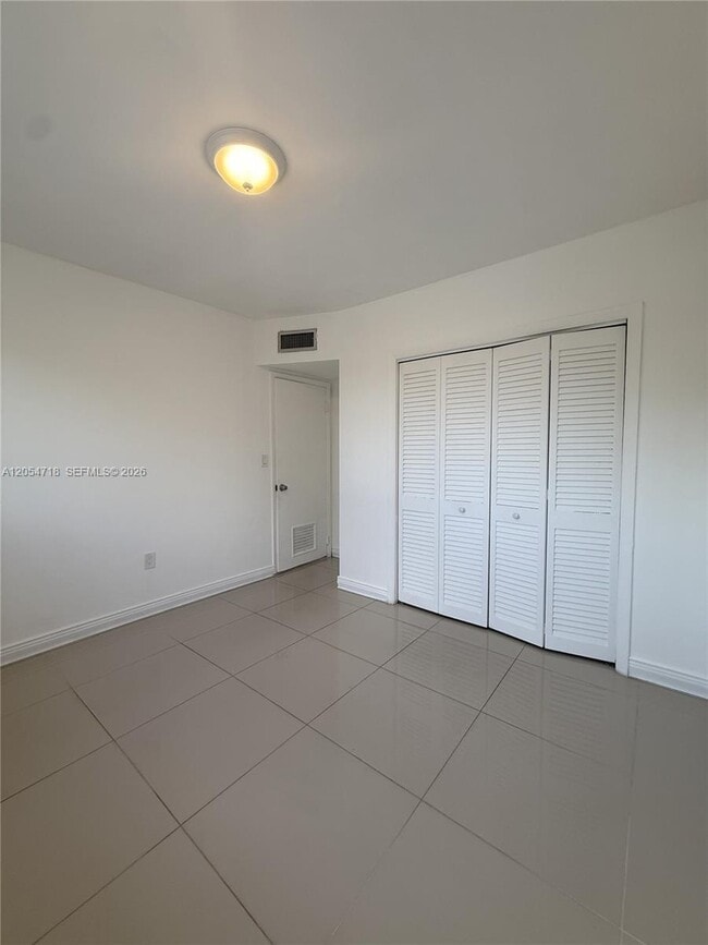 Building Photo - 4410 W Flagler St