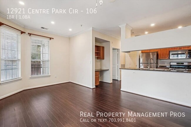 Building Photo - 12921 Centre Park Cir