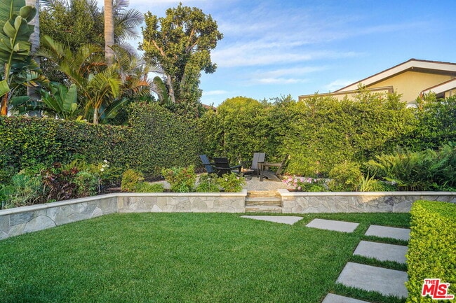 Building Photo - 1308 Mariners Dr