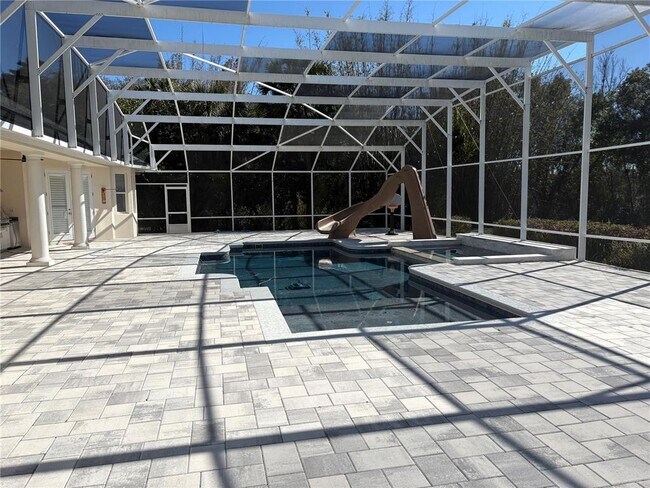 Building Photo - 3265 Hidden Lake Dr