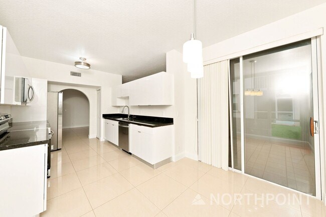Building Photo - 8530 Via Romona Via