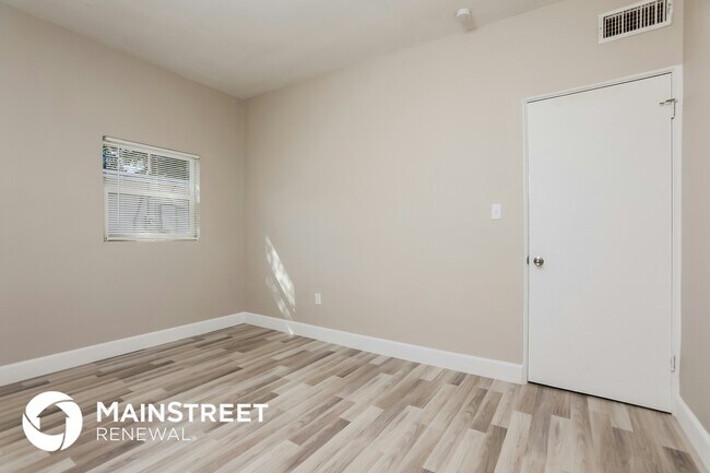 Building Photo - 5203 Montague Pl