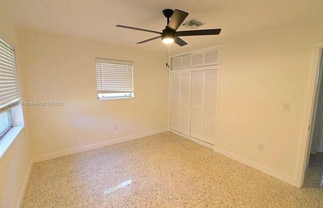 Building Photo - 11011 SW 79th Ave