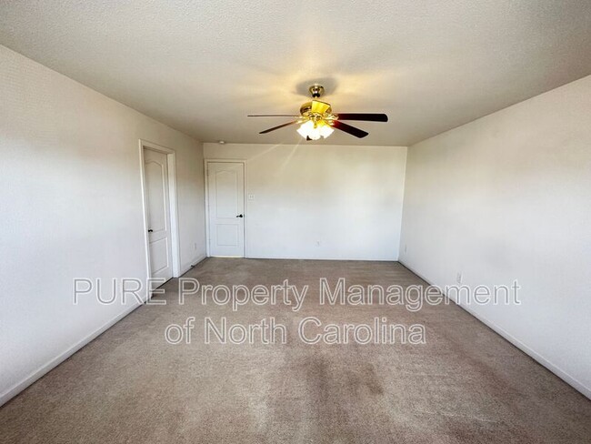 Building Photo - 723 Skywatch Ln