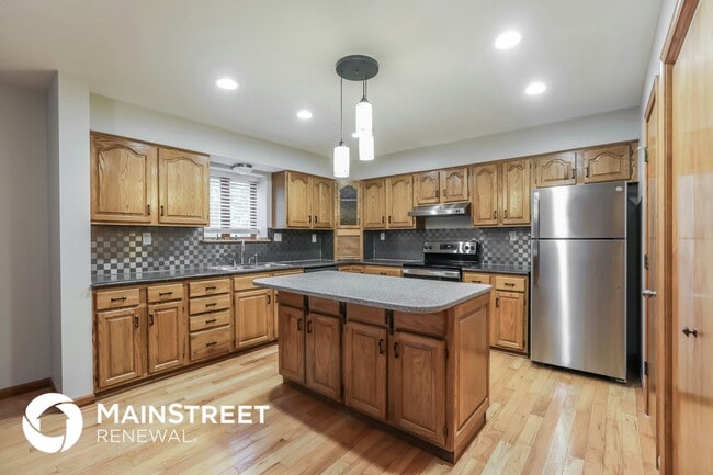 Building Photo - 8384 N Britt Ct