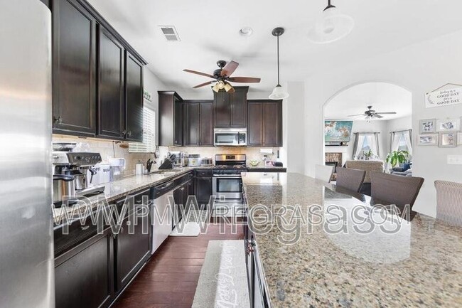 Building Photo - 87 Freedom Heights