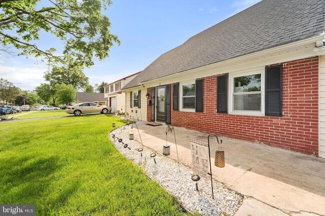 Building Photo - 35 Mullshire Ln