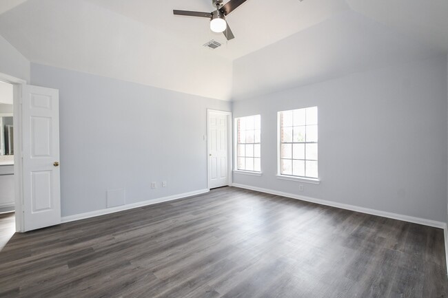 Building Photo - 13619 San Martin Ln