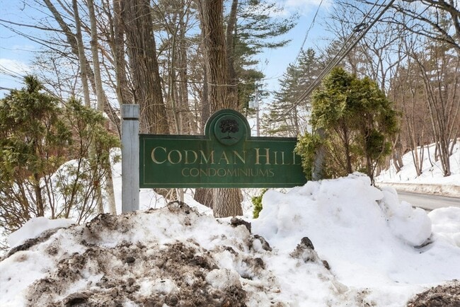 Building Photo - 318 Codman Hill Rd