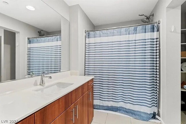 Building Photo - Las Vegas, NV