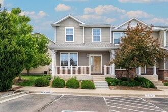 Building Photo - 2704 Stonecrop Ridge Grove