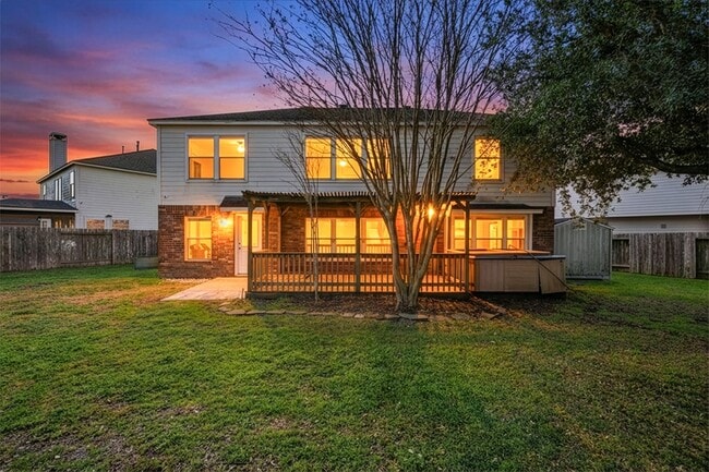 Building Photo - 26038 Palmdale Estate Dr