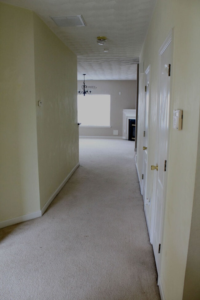 Building Photo - Beautiful 2 bed/2.5 bath condo in Witchduc...