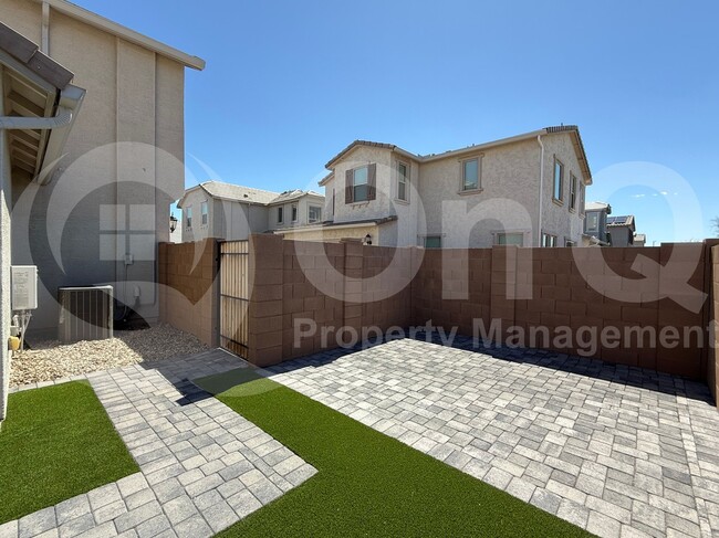 Building Photo - 14238 W Bronco Trl