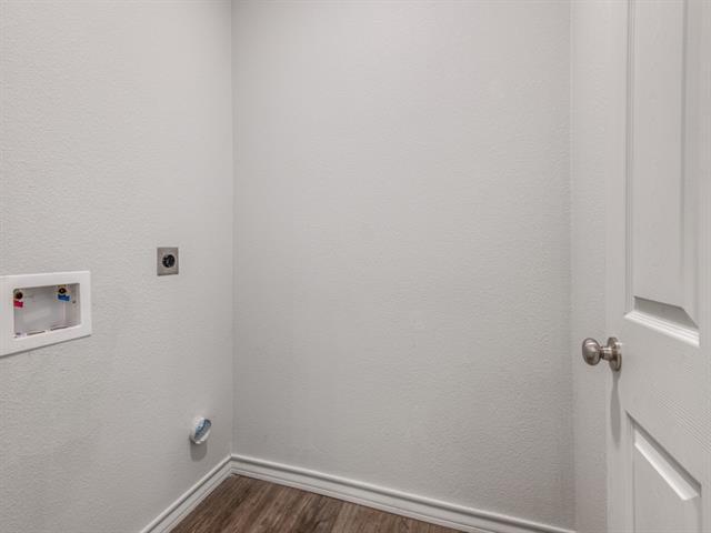 Building Photo - 1940 Melrose St