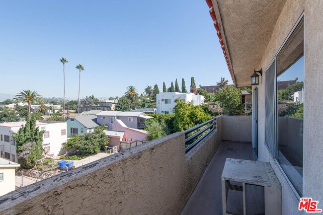 Building Photo - 3933 Marathon St