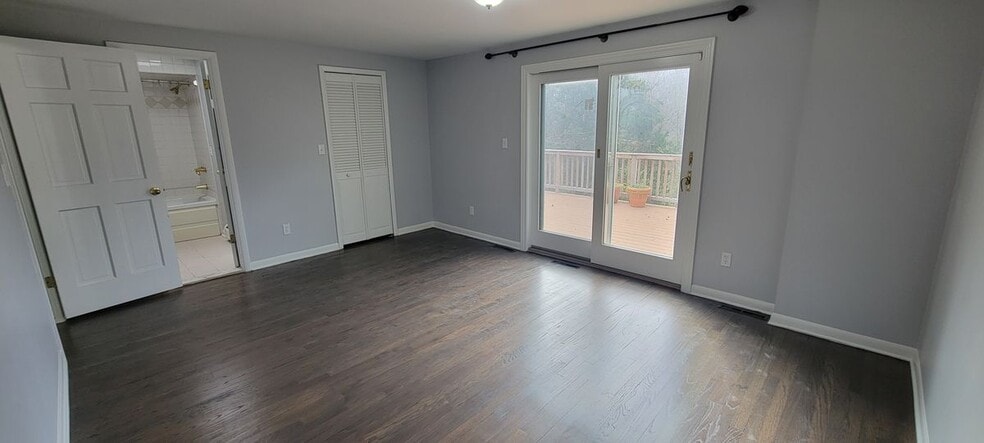 Building Photo - 35527 Springvale St