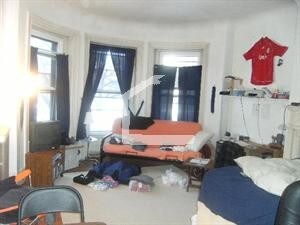 Building Photo - 847 Beacon St