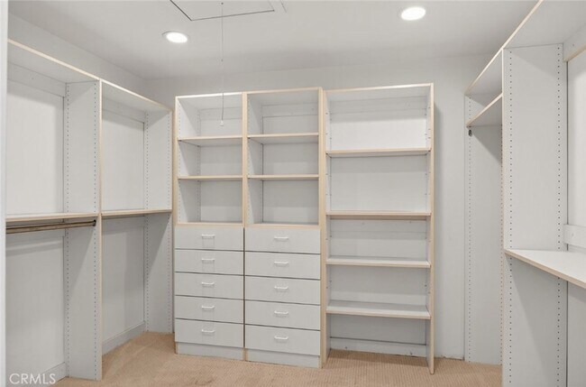Building Photo - 978 Sandcastle Dr