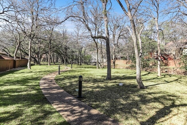 Building Photo - 8405 Cima Serena Ct