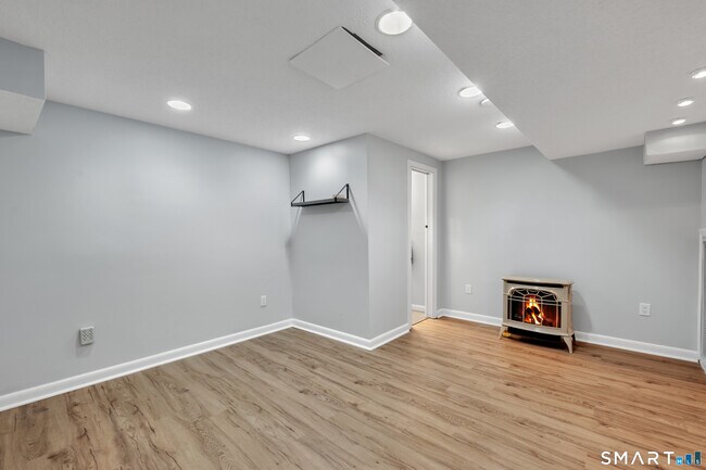 Building Photo - 72 Timberwood Rd