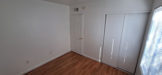 Building Photo - Price reduced! 3-Bedroom Condo in Pinon Sp...