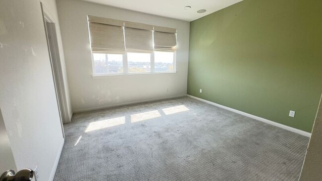 Building Photo - 7819 Paxton Pl