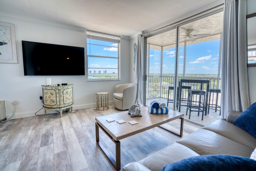 Building Photo - 5800 Bonita Beach Rd SW